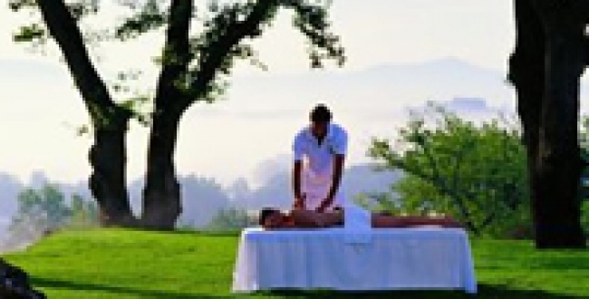 Massage dans les champs au Domaine de lEssentiel de Lavande